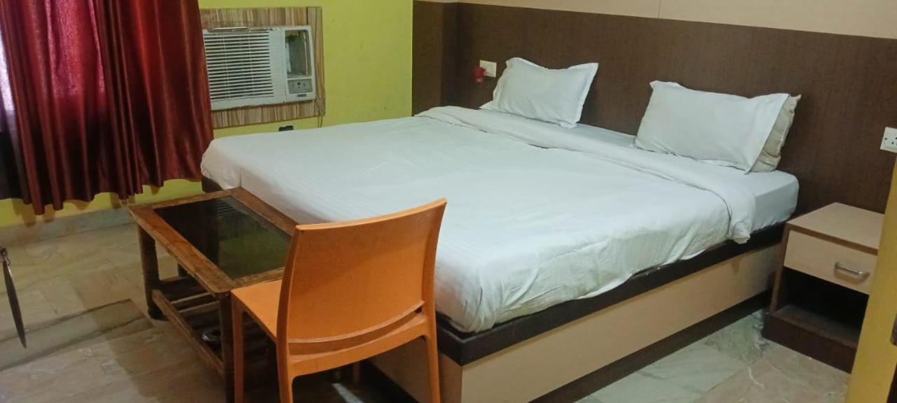 Hotel Crystal Inn Lucknow Dış mekan fotoğraf